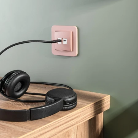 Mechanizm ładowarki USB podwójnej 2xUSB C, 30W max., bez pola opisowego producent Karlik seria Mini kolor Łososiowy kod 62MCUSBBO-9