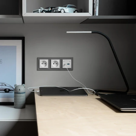 Mechanizm ładowarki USB podwójnej USB C + USB A, 20W max. producent Karlik seria Mini kolor Biały mat kod 25MCUSB-8