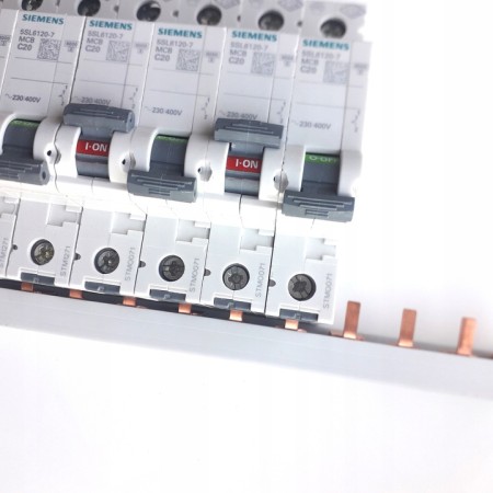 Wyłącznik Nadprądowy Bezpiecznik Siemens B16 6Ka