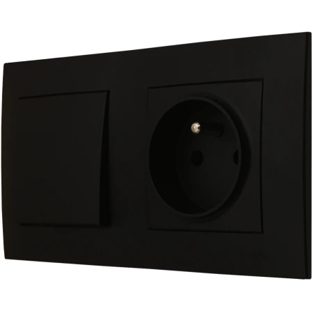 Ospel Szafir Czarny Łącznik Pojedynczy Z Gniazdem Pojedynczym Zestaw Z Ramką