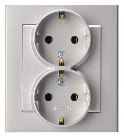 Sonata Srebro Mat Gniazdo Podwójne Z Uziemieniem Schuko Kompletne Z Ramką Gp-2Rs/38