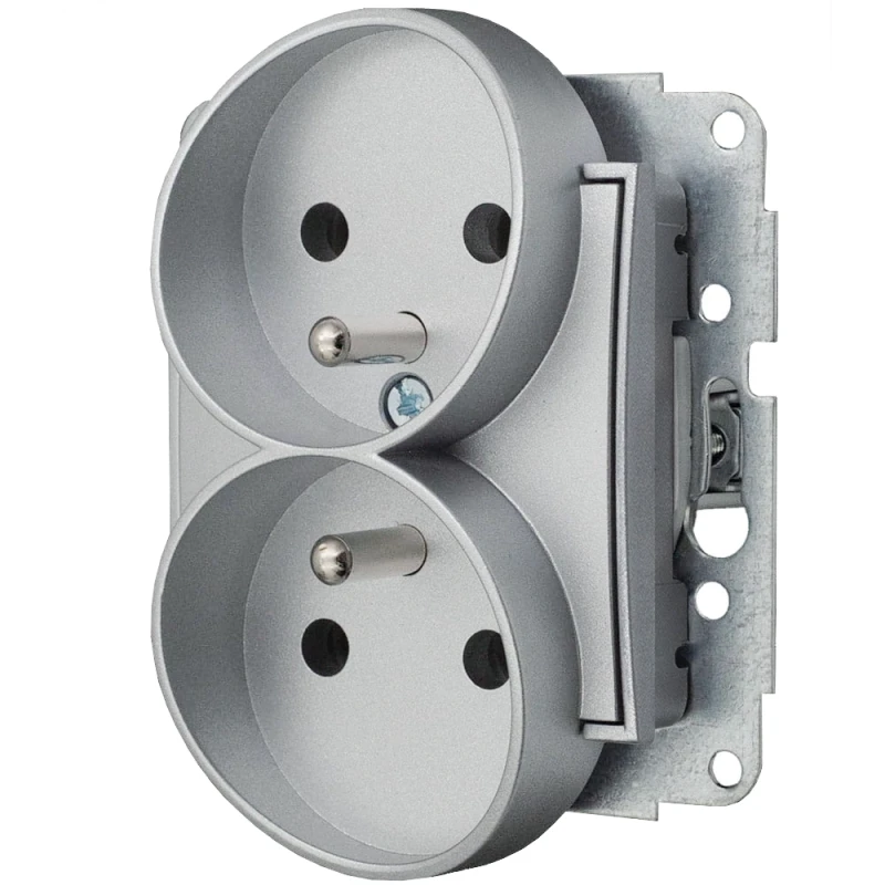 Icon Mechanizm Gniazda Podwójnego Do Ramki Z Uziemieniem 2X(2P+Z) (Bez Przesłon Torów Prądowych) Srebrny Metalik 7Igpr-2Z