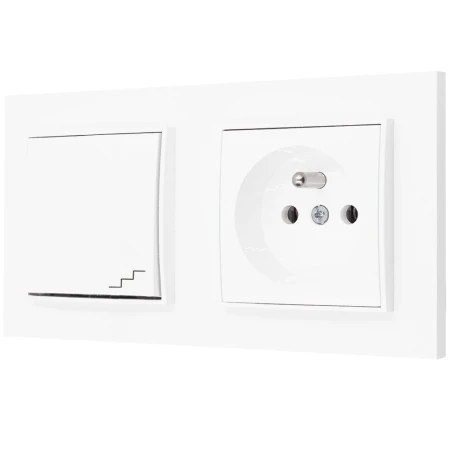 Włącznik Schodowy Z Gniazdkiem 00/00 3