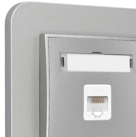 Gniazdo internetowe rj45 1x z ramką zaokrągloną seria MINI kolor srebrny