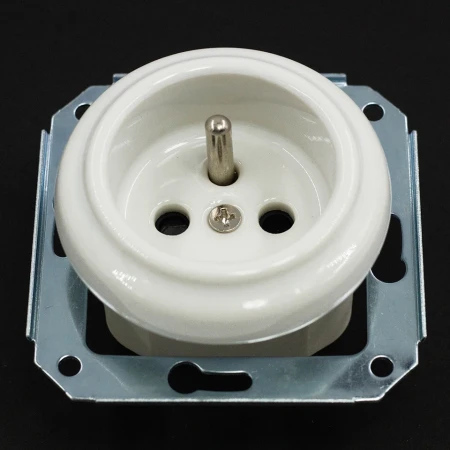 Gniazdo pojedyncze 2P+Z 'Retro ceramic' bez ramki, 16A-250V~, białe TG-RC-51W