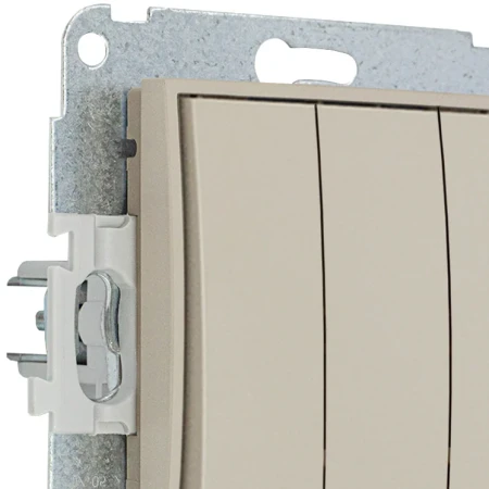 Karlik Seria Mini Mechanizm łącznika potrójnego kolor taupe symbol 60MWP-7