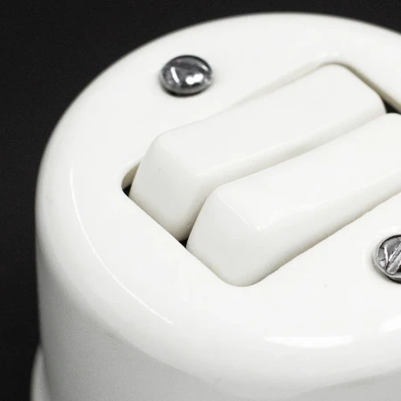 Łącznik podwójny natynkowy 'Retro ceramic' 10A-250V~, biały TG-RCS-210W