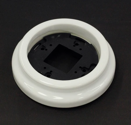 Ramka pojedyncza okrągła do łączników i gniazd natynkowych 'Retro ceramic' - biała TG-RCS-001RW