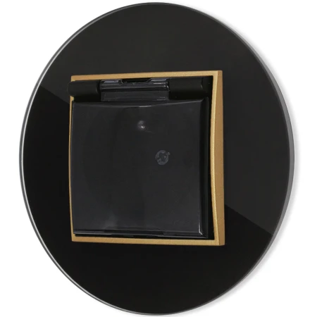 Gniazdo hermetyczne z ramką okrągłą efekt szkła seria ICON kolor czarny/złoty
