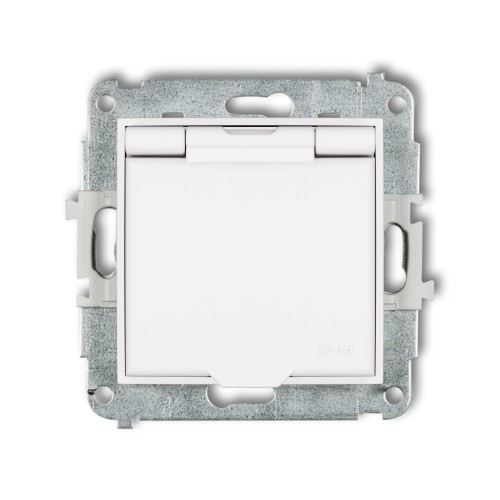 cd8f36ccf48695ae418fffd641fa12e3