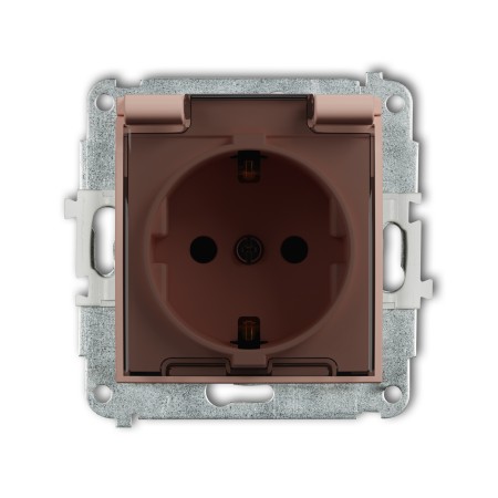 Karlik Seria Mini Mechanizm gniazda bryzgoszczelnego z uziemieniem SCHUKO 2P+Z (klapka dymna, przesłony torów prądowych) kolor łososiowy symbol 62MGPB-1sdp