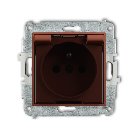Karlik Seria Mini Mechanizm gniazda bryzgoszczelnego z uziemieniem 2P+Z (klapka dymna, przesłony torów prądowych) kolor terakota symbol 63MGPB-1zdp
