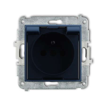 Karlik Seria Mini Mechanizm gniazda bryzgoszczelnego z uziemieniem 2P+Z (klapka dymna, przesłony torów prądowych) kolor navy blue symbol 64MGPB-1zdp