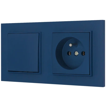 Włącznik pojedynczy z gniazdem pojedynczym z ramką kwadratową seria MINI kolor navy blue